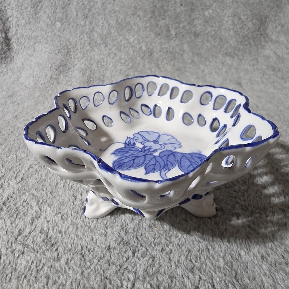 Vintage Blue And White Trinket Dish Floral Design